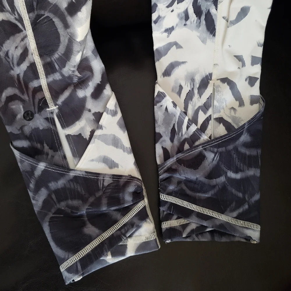Lululemon Leggings May Fit Size 4 - Picture 2 of 3